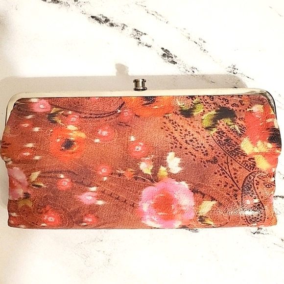 HOBO The Original Vintage Warm Floral Print Leather 'Lauren' Wallet/Clutch - Picture 7 of 11